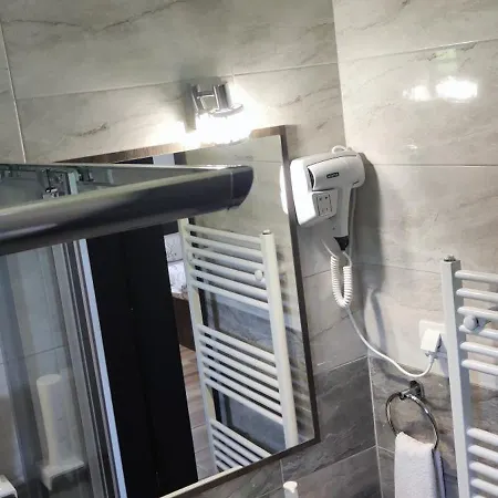 Pansion I Restoran ,, Pogled