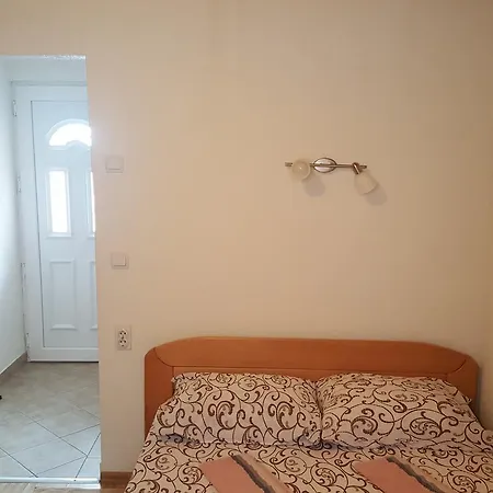 Pansion I Restoran ,, Pogled