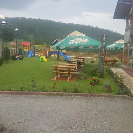 Pansion I Restoran ,, Pogled