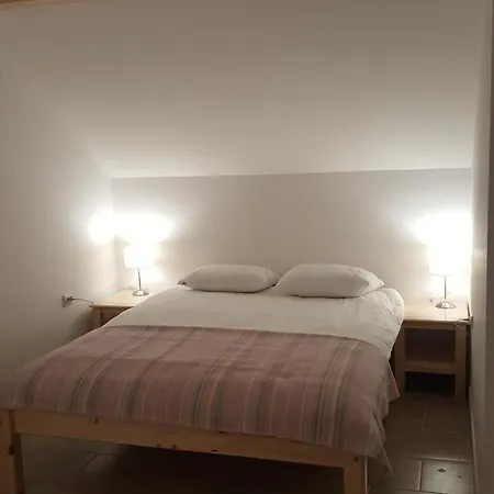 Pansion I Restoran ,, Pogled