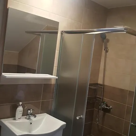 Pansion I Restoran ,, Pogled