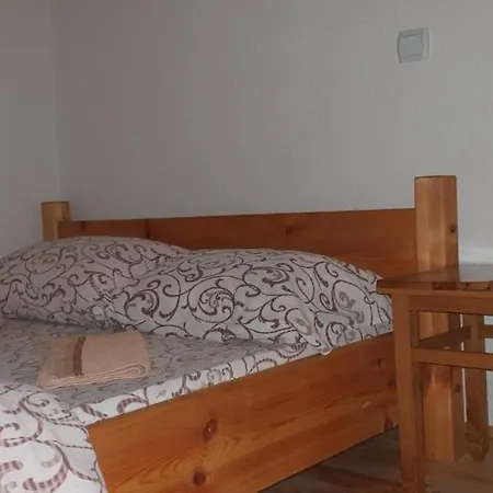 Guest house Pansion I Restoran ,, Pogled