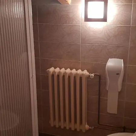 Pansion I Restoran ,, Pogled